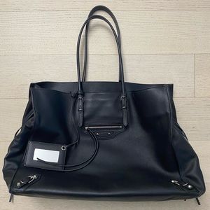 Balenciaga motor tote bag, black color. Comes with dust bag. Leather.